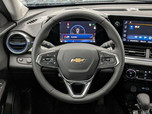 New 2026 Chevrolet Trax LT w/ Driver Confidence Package image 23