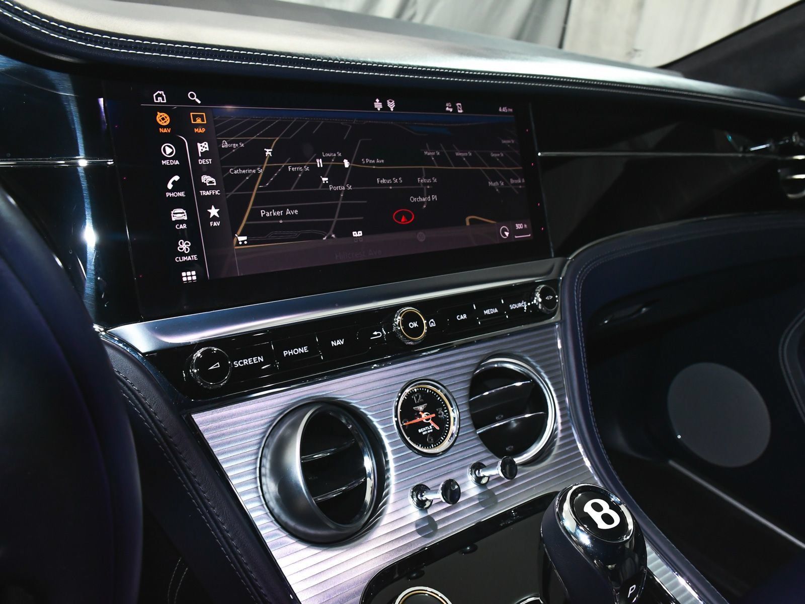 Used 2022 Bentley Continental GT AWD/4WD image 35