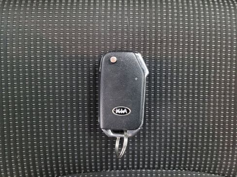 Used 2021 Kia Forte LXS FWD image 32