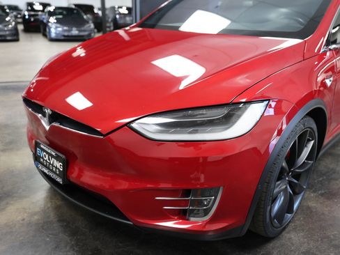 Used 2017 Tesla Model X P100D image 11