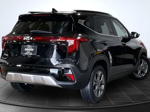Used 2024 Kia Seltos S FWD image 2