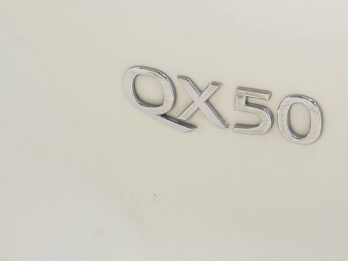 Used 2021 INFINITI QX50 Autograph w/ Premium White Leather Package FWD image 17
