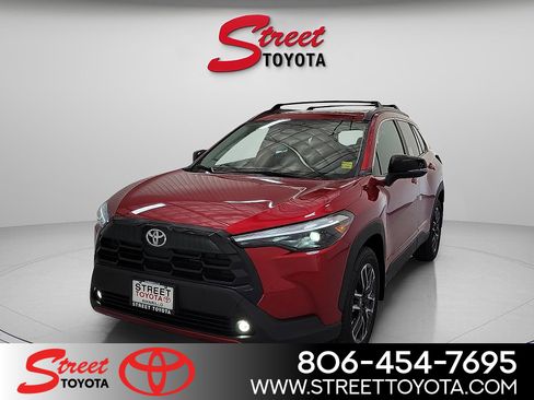 Used 2026 Toyota Corolla Cross XLE w/ Convenience Package image 1