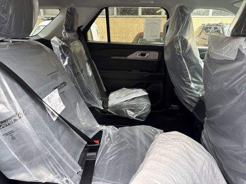 Used 2026 Ford Explorer Active image 31