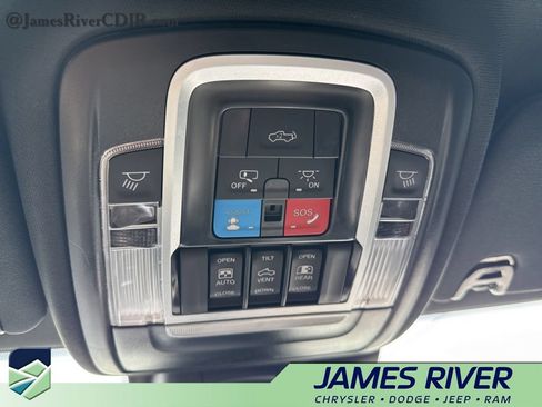Used 2025 RAM 3500 Laramie w/ Sport Appearance Package AWD/4WD image 43
