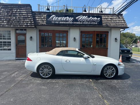 Used 2011 Jaguar XK Convertible RWD image 22