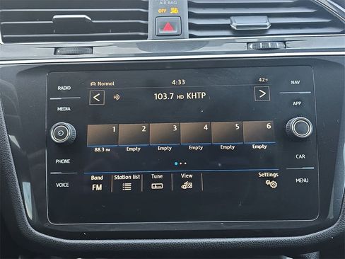 Used 2019 Volkswagen Tiguan S image 21