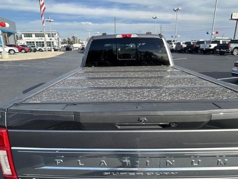 Used 2022 Ford F250 Platinum w/ Tremor Off-Road Package image 13
