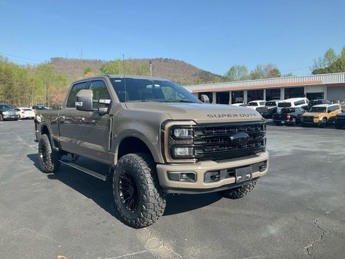 New 2026 Ford F350 King Ranch w/ Chrome Package image 3