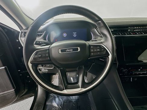 Certified 2022 Jeep Grand Cherokee L Laredo w/ Luxury Tech Group I AWD/4WD image 19