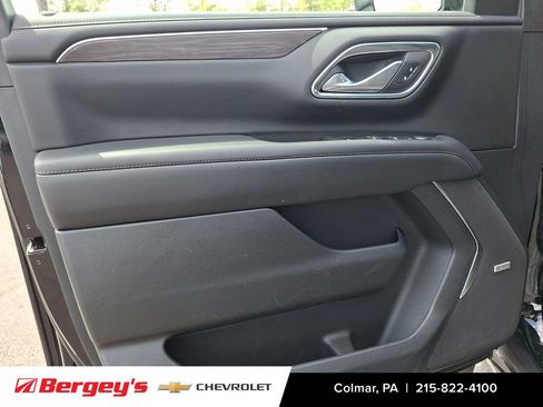 Certified 2024 Chevrolet Suburban LT AWD/4WD image 17