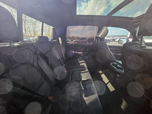 Used 2022 RAM 1500 Limited AWD/4WD image 5