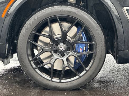 Used 2020 BMW X5 M50i w/ Executive Package image 32