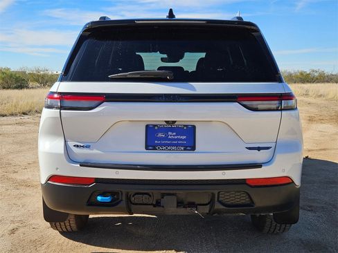 Used 2022 Jeep Grand Cherokee Trailhawk image 6