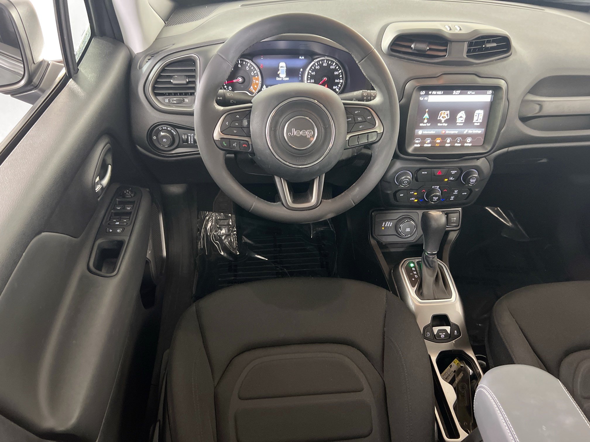 Used 2022 Jeep Renegade Latitude AWD/4WD image 21