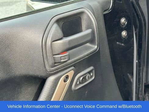 Used 2016 Jeep Wrangler Unlimited Sahara image 16