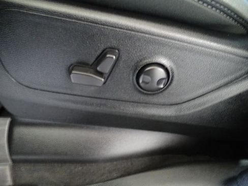 Certified 2022 RAM 1500 Big Horn AWD/4WD image 3