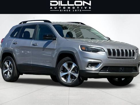 Used 2022 Jeep Cherokee Limited w/ Mopar Interior Package AWD/4WD image 2