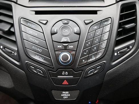 Used 2018 Ford Fiesta S image 9