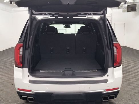 Used 2025 GMC Yukon XL Denali w/ Sun & Power Step Package image 20