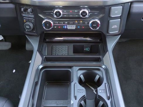 New 2026 Ford F250 Lariat w/ Black Appearance Package image 20