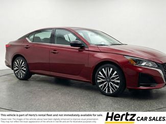 Used 2025 Nissan Altima 2.5 SV video 1