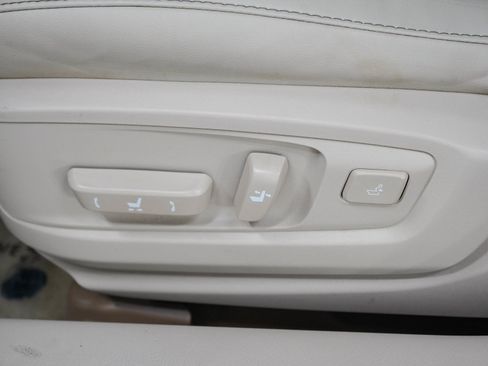 Used 2015 Lexus ES 350 w/ Premium Package FWD image 23