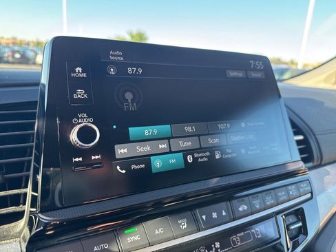 Used 2025 Honda Odyssey EX-L image 20