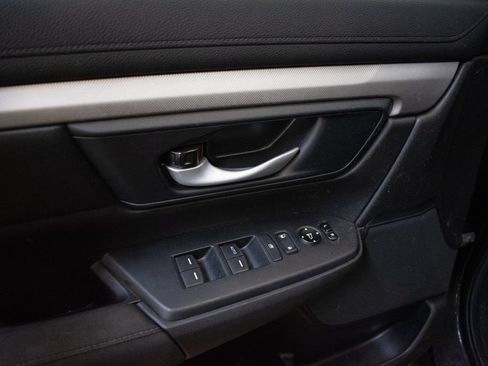 Used 2019 Honda CR-V LX image 20