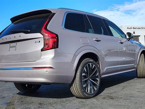 New 2026 Volvo XC90 B6 Ultra image 3