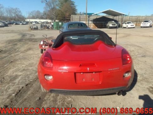 Used 2007 Pontiac Solstice Convertible w/ Premium Package image 9