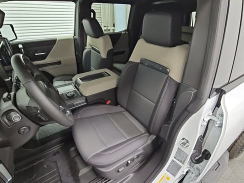 New 2026 GMC Hummer EV SUV image 30