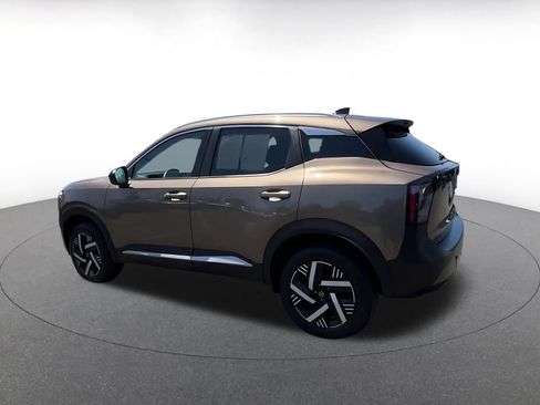 Used 2026 Nissan Kicks SV w/ Cold Weather Package FWD image 10