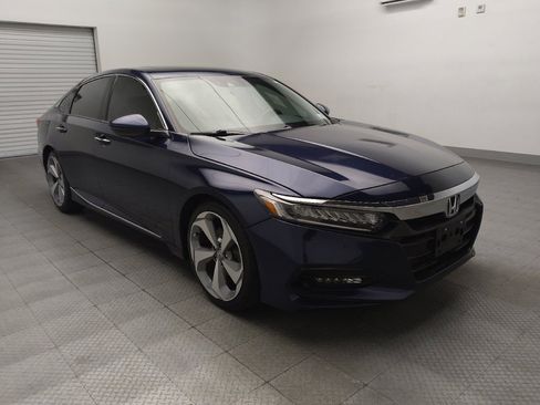 Used 2018 Honda Accord Touring image 13