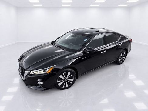 Used 2020 Nissan Altima 2.5 SV AWD/4WD image 7