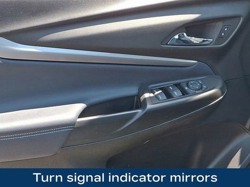 Used 2023 Chevrolet Bolt EUV LT w/ Convenience Package FWD image 22