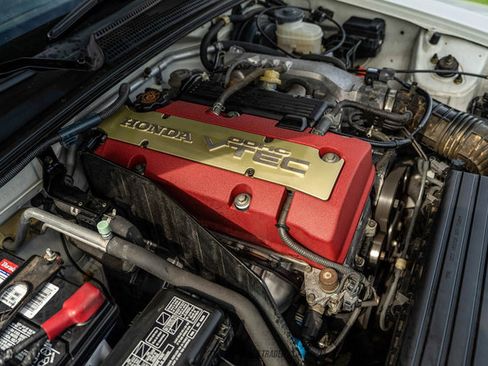 Used 2004 Honda S2000 image 26