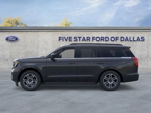 New 2025 Ford Expedition Active image 3