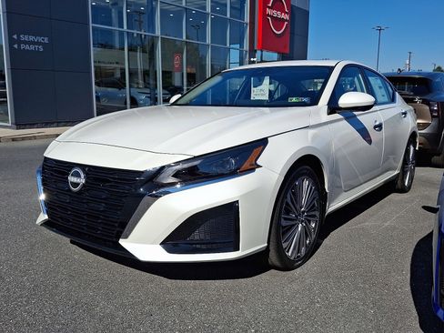 New 2025 Nissan Altima 2.5 SL image 3