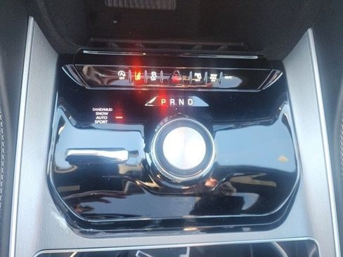 New 2026 Jeep Grand Wagoneer Limited image 10