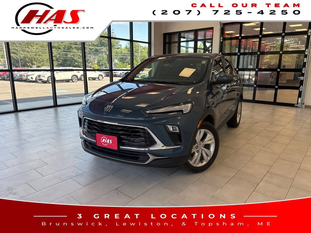 Used 2025 Buick Encore GX Preferred w/ Comfort Package AWD/4WD image 1