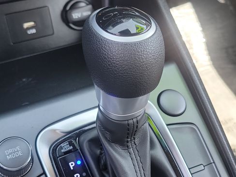 Certified 2022 Hyundai Kona SE FWD image 15