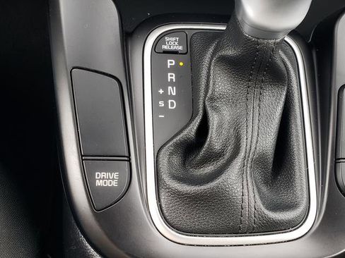 Certified 2023 Kia Soul LX w/ LX Technology Package FWD image 29