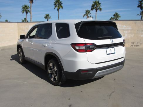 Certified 2023 Honda Pilot EX-L image 6