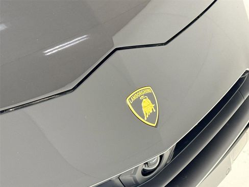 Used 2023 Lamborghini Urus S image 36