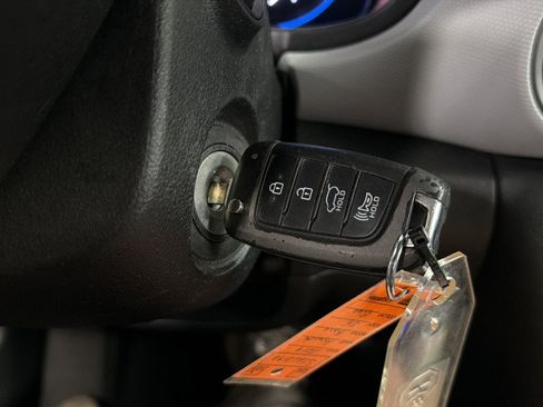 Used 2019 Hyundai Kona SE AWD/4WD image 24