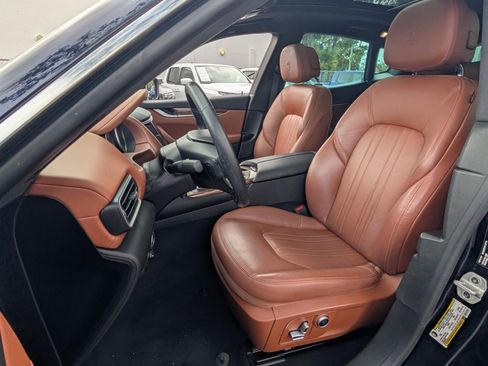 Used 2022 Maserati Levante GT AWD/4WD image 10