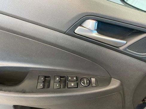 Used 2019 Hyundai Tucson Value AWD/4WD image 27