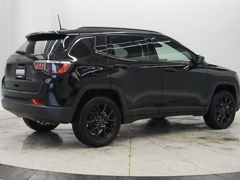 New 2026 Jeep Compass Latitude AWD/4WD image 10
