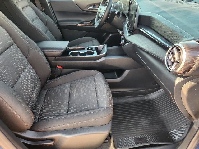 Used 2026 Chevrolet Equinox LT w/ Safety and Technology Package FWD image 14